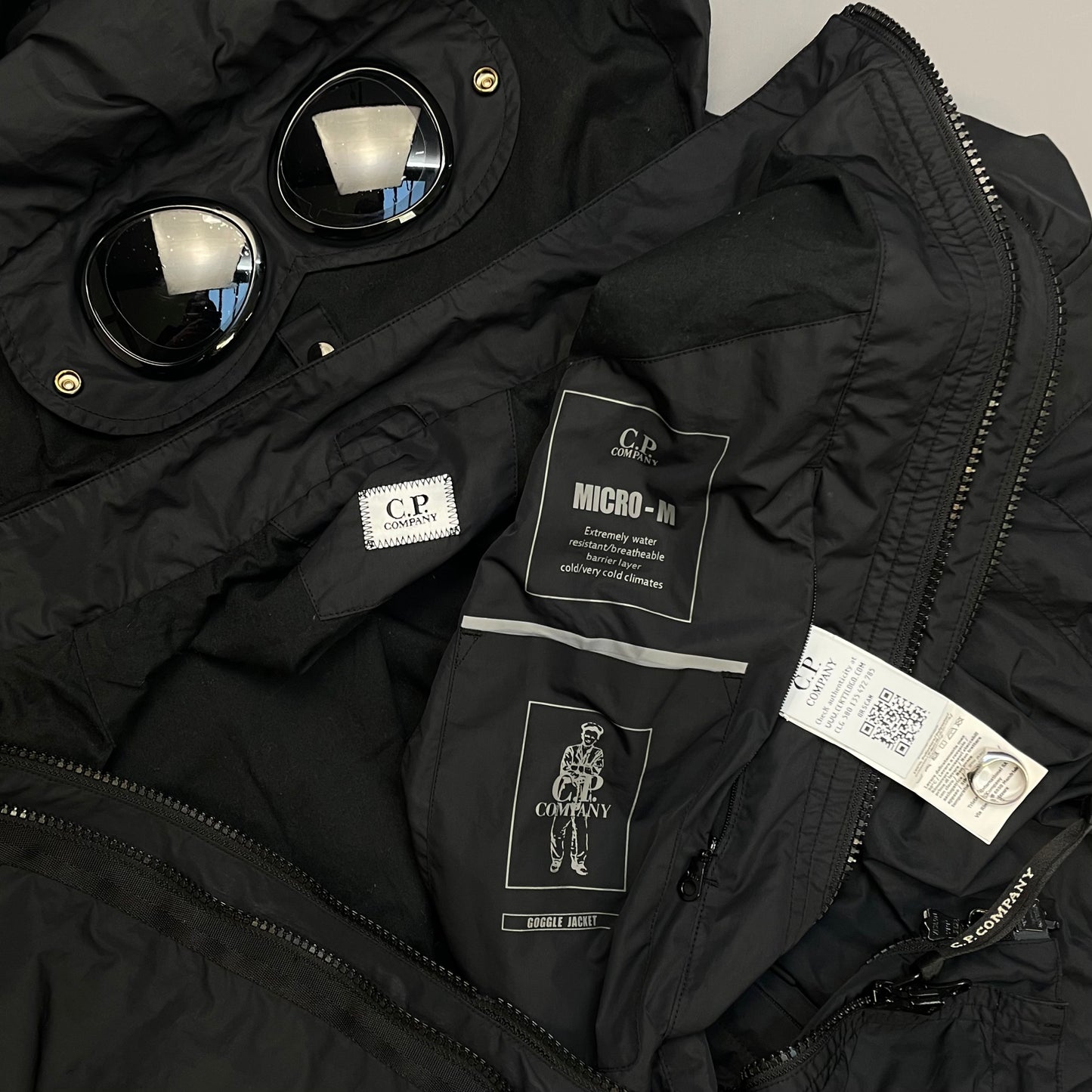 C.P. Company Black Micro-M Detachable Hood Goggle Jacket