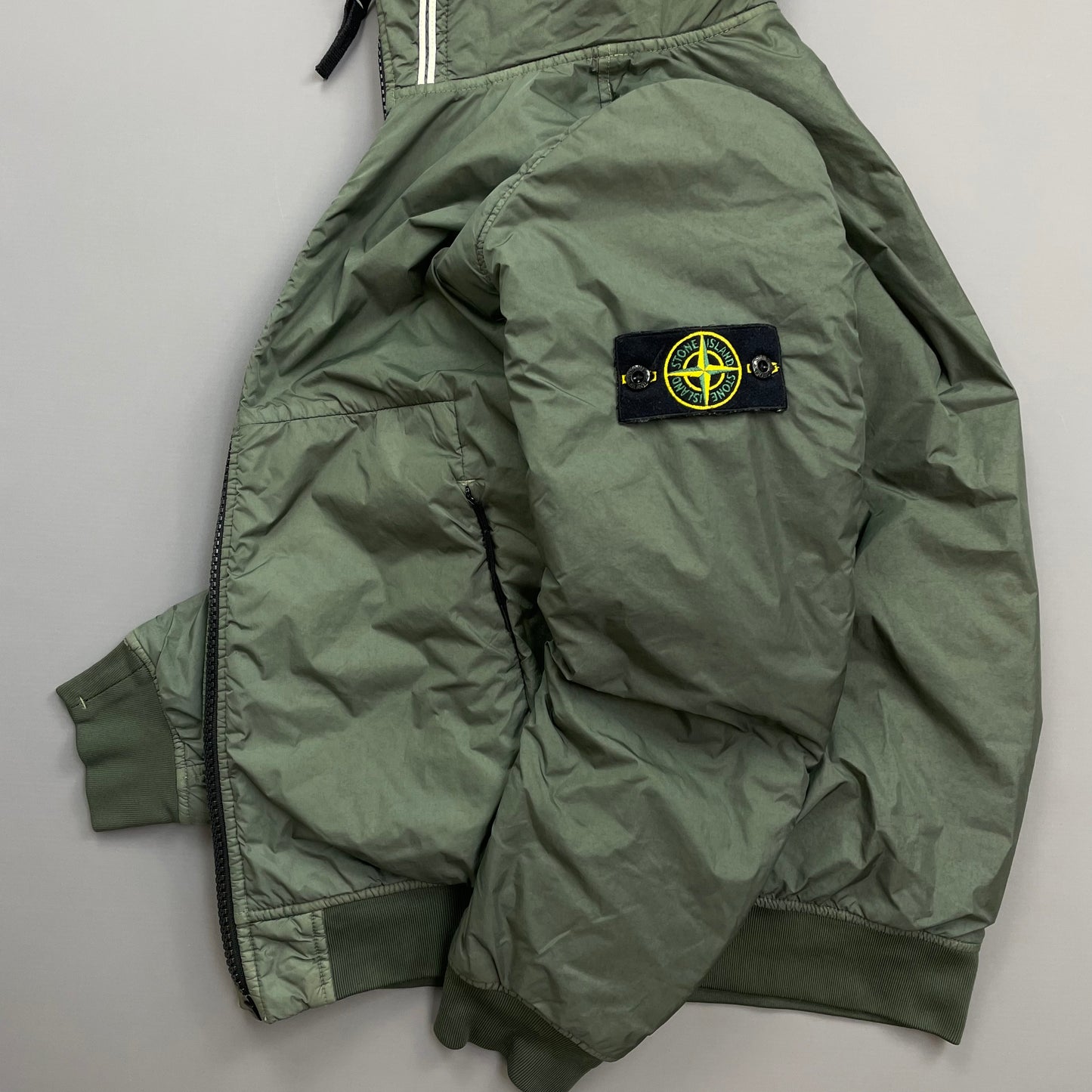 Stone Island Green AW20 Two-Tone Garment Dyed Crinkle Reps w/ Primaloft Hooded Jacket
