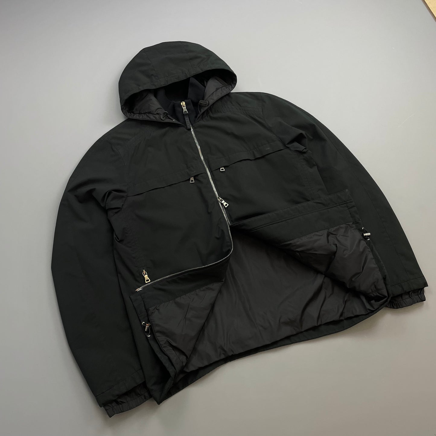 Prada Sport Black 2006 Lined Hooded Nylon Windbreaker Jacket