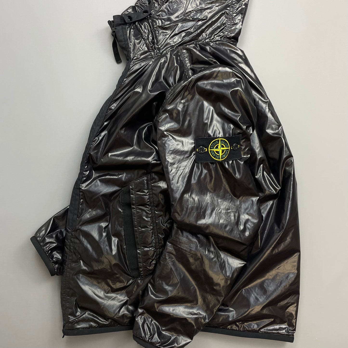 Stone Island Black/Burgundy SS18 Pertex Quantum Y Primaloft Technology Hooded Nylon Jacket