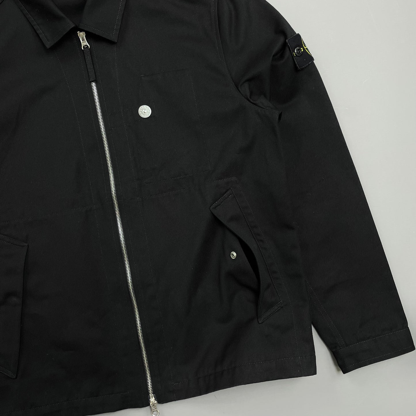 Stone Island Black SS22 Workwear R-Garbadine 3/1 Zip-Through Jacket