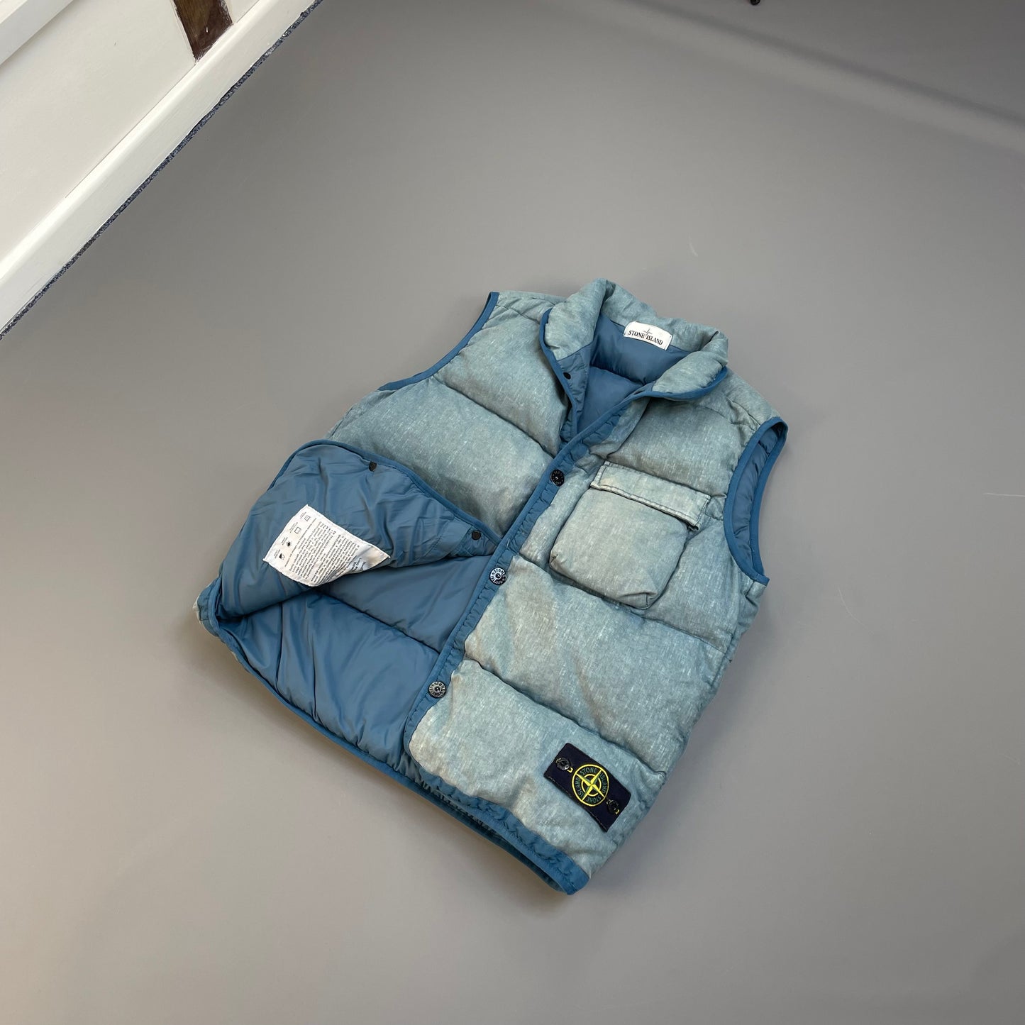 Stone Island Blue AW18 Two-Tone Lino Resinato Down-TC Puffer Gilet