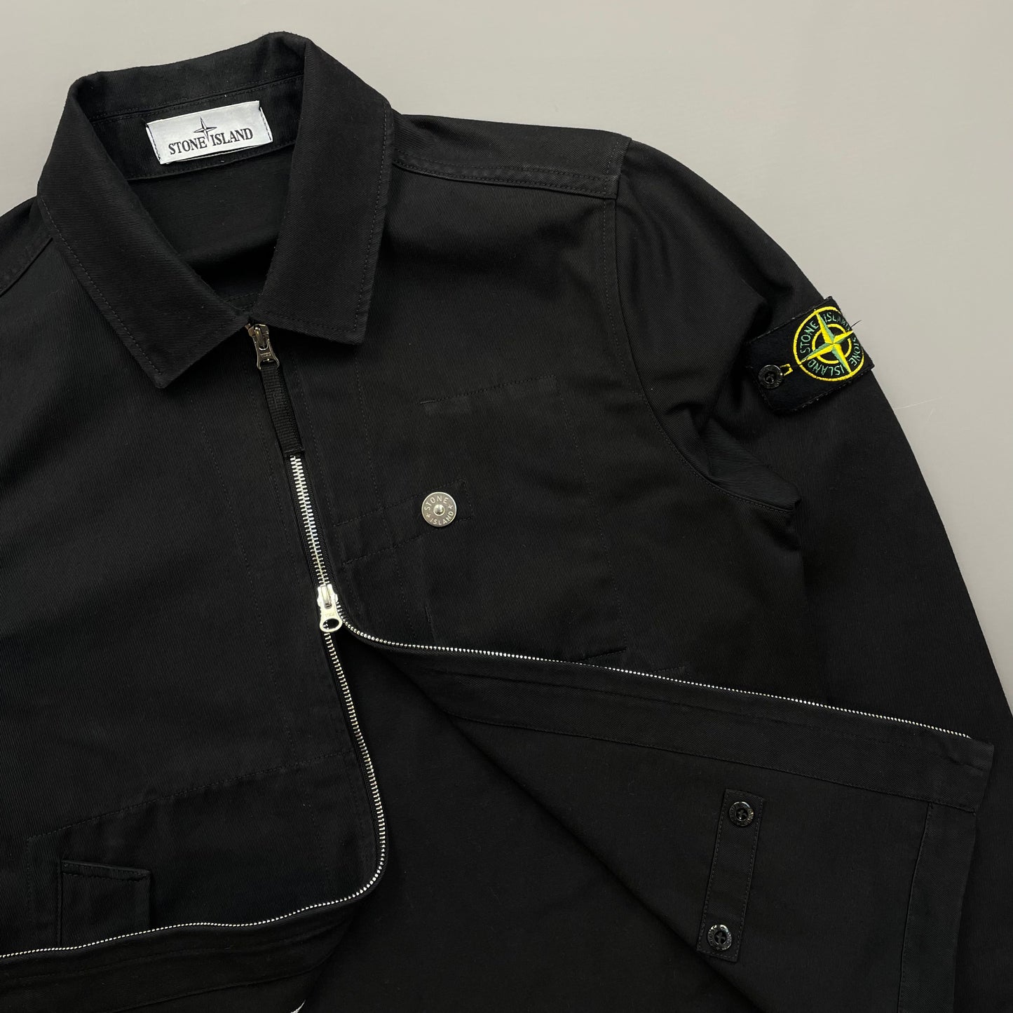 Stone Island Black SS22 Workwear R-Garbadine 3/1 Zip-Through Jacket