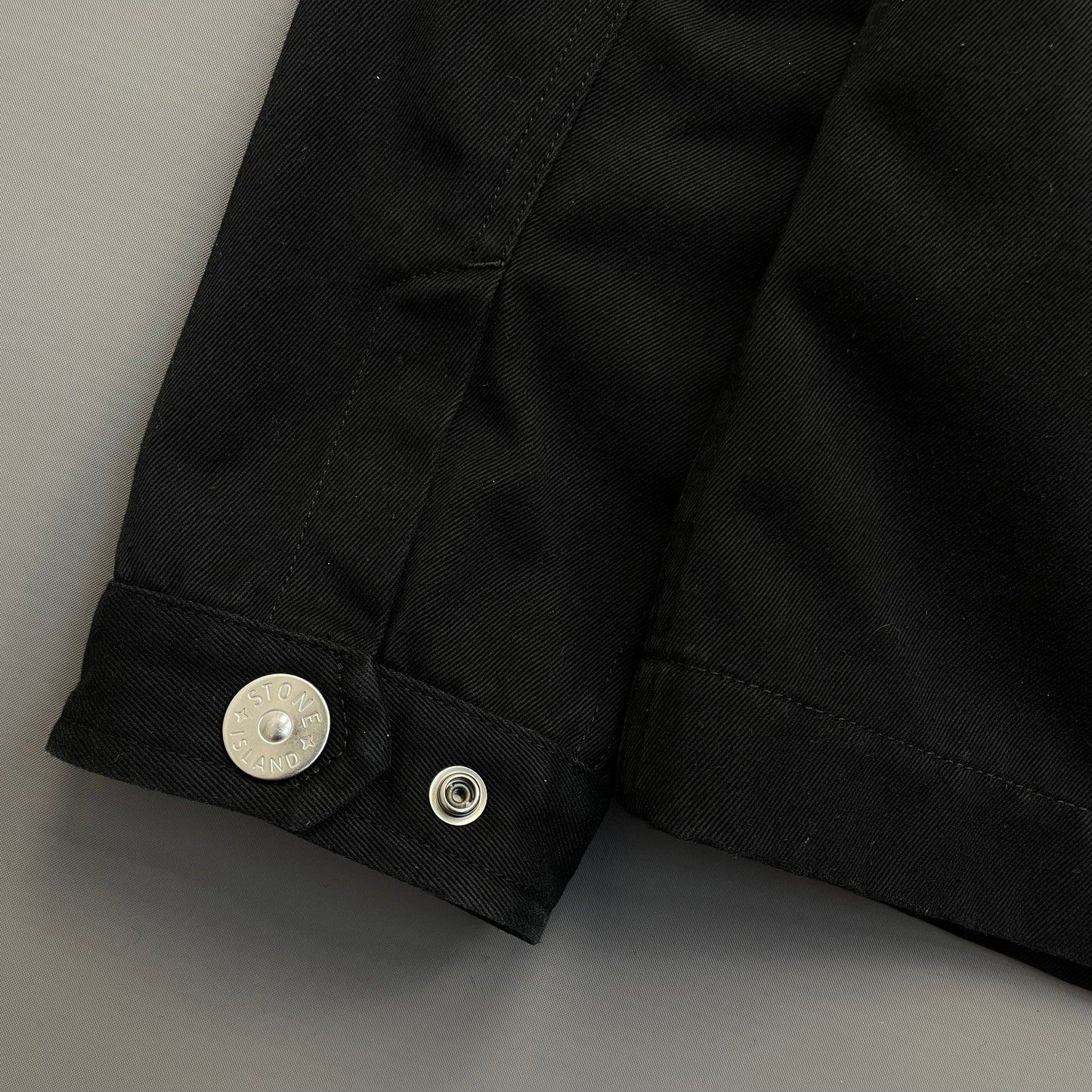 Stone Island Black SS22 Workwear R-Garbadine 3/1 Zip-Through Jacket