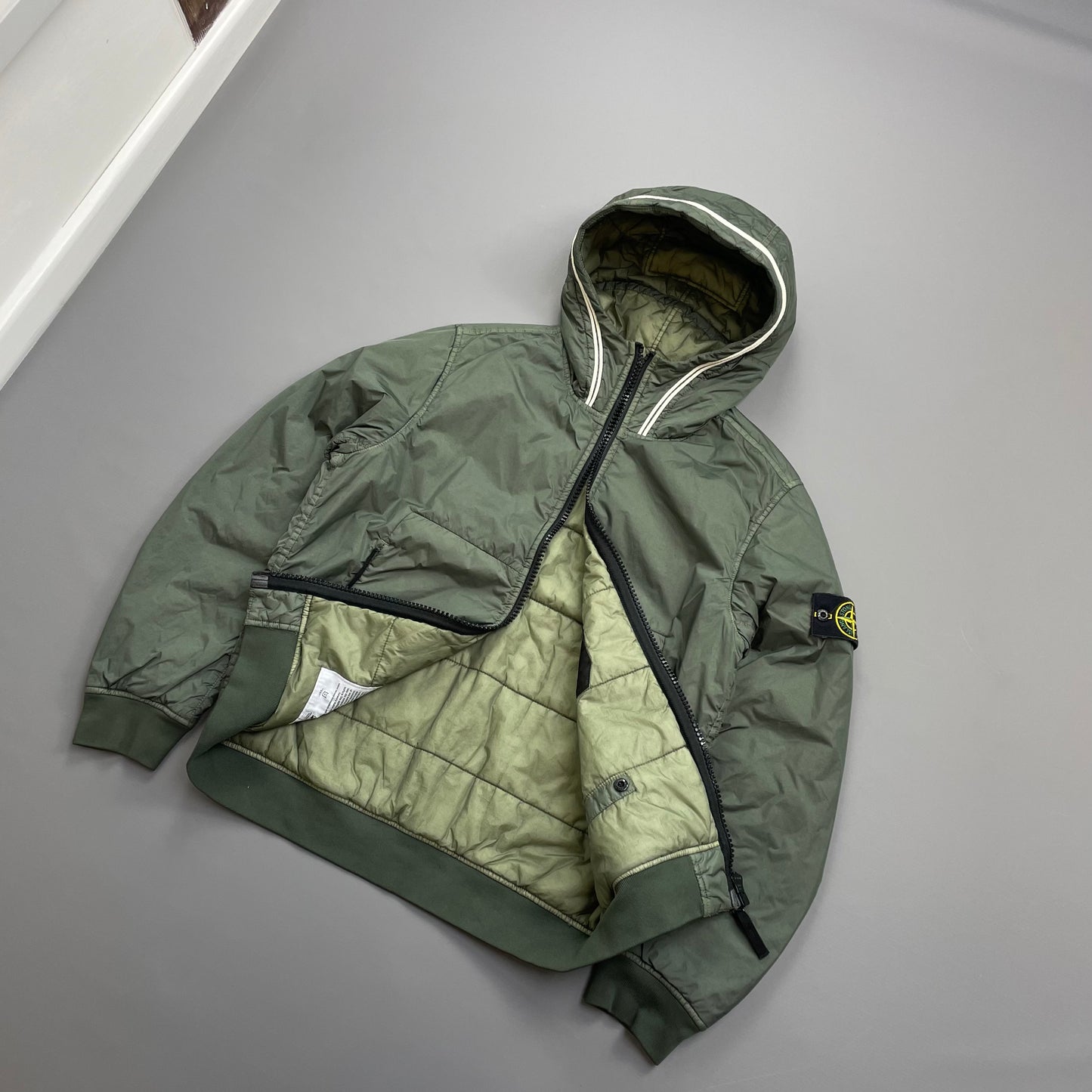 Stone Island Green AW20 Two-Tone Garment Dyed Crinkle Reps w/ Primaloft Hooded Jacket