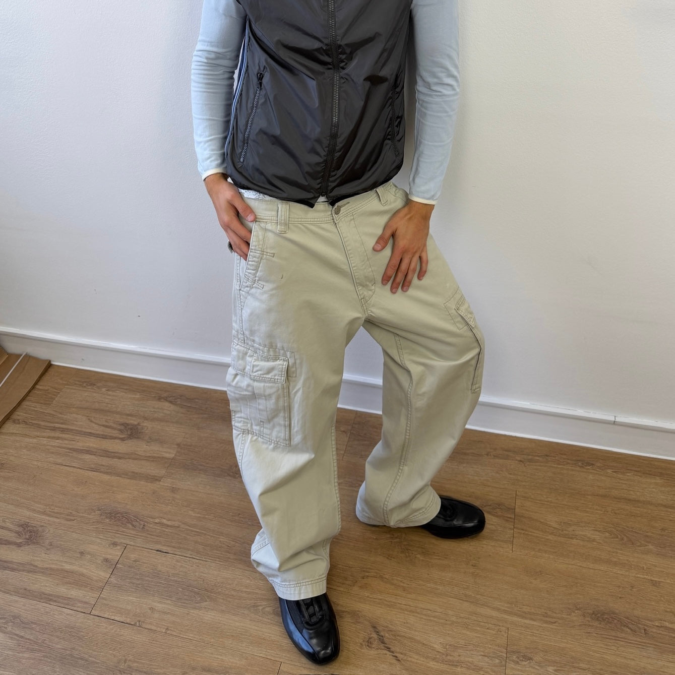 Levi's Cream 2004 Contrast Stitch Cargo Trousers