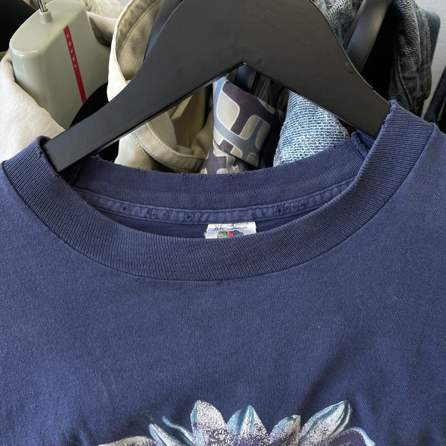 Vintage Navy 90s 'Daisy' Print T-Shirt