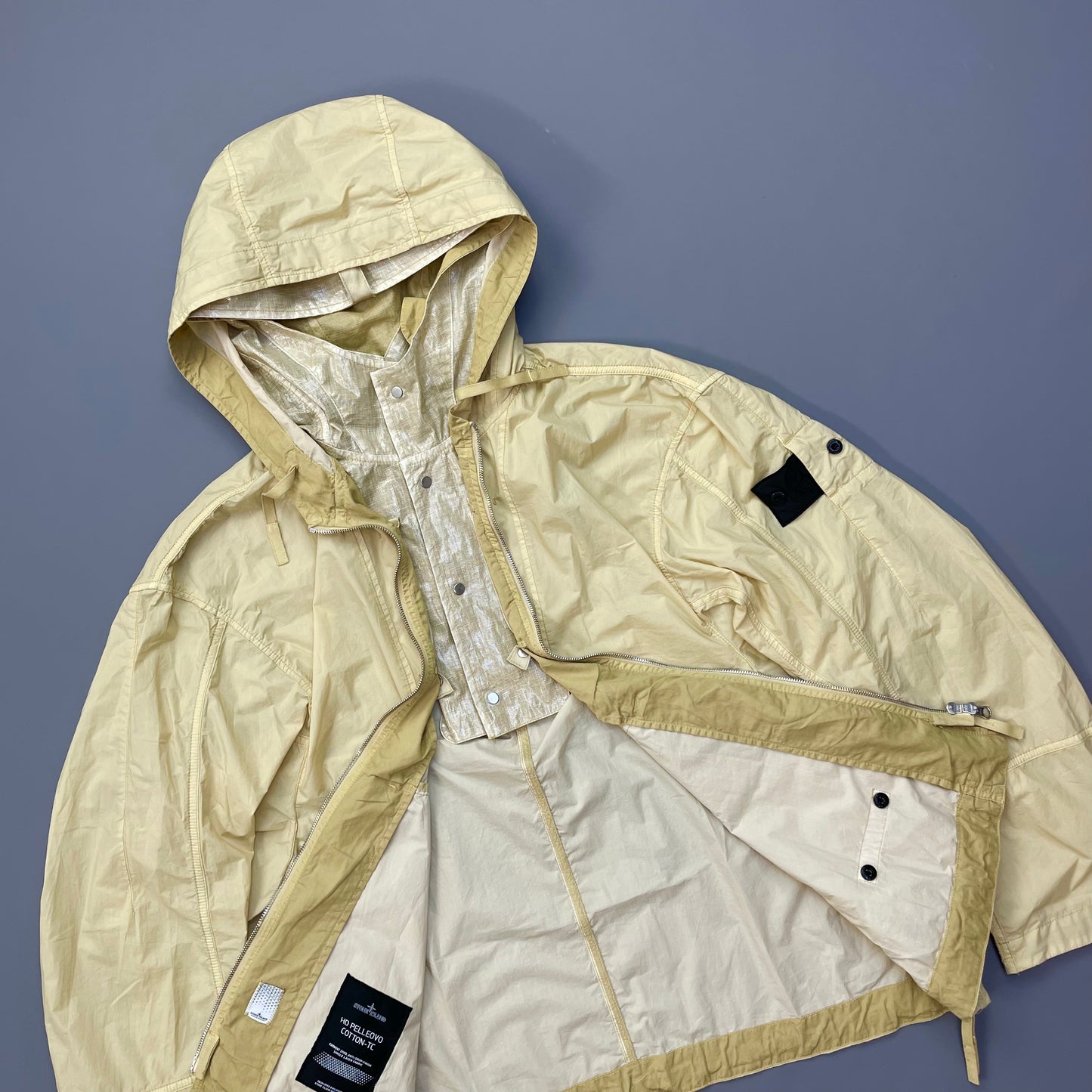 Stone Island Cream Shadow Project HD Pelleovo Cotton-TC Lightweight Jacket SS22