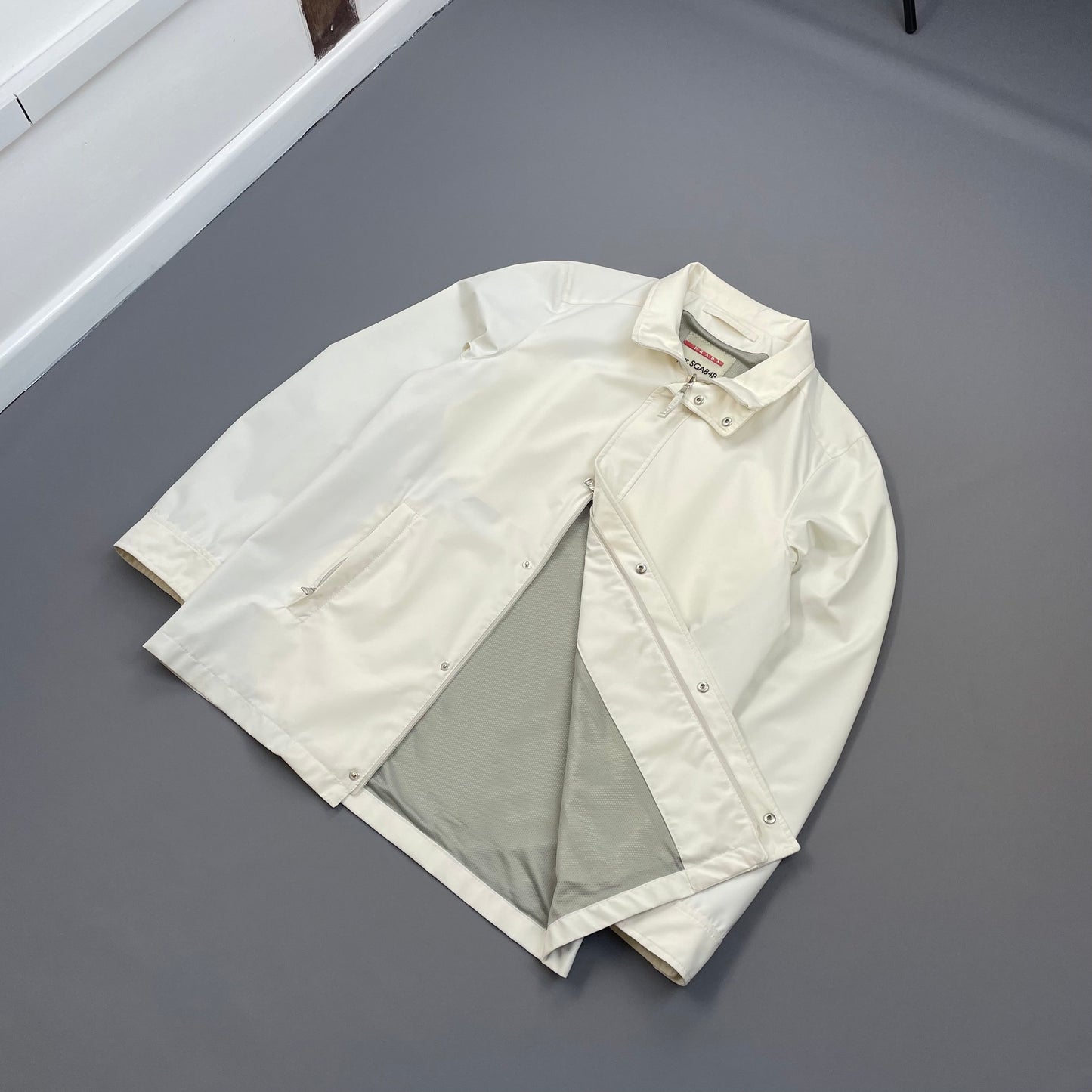 Prada Sport White 2006 Zip-Through Windbreaker Mac Jacket