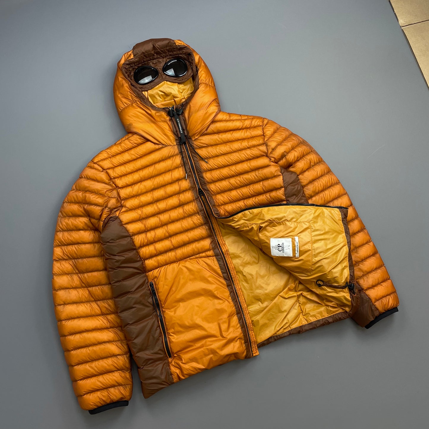 C.P. Company Orange AW24 DD Shell Goggle Down Puffer Jacket