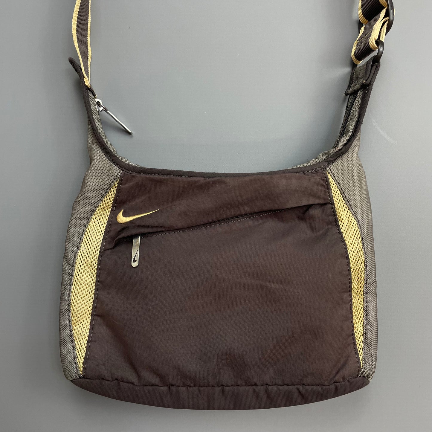 Nike Brown 00s Technical Mesh Side Bag