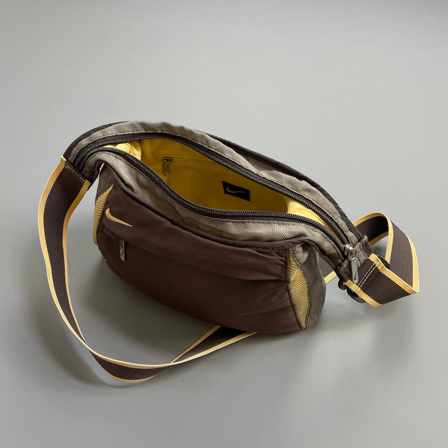 Nike Brown 00s Technical Mesh Side Bag