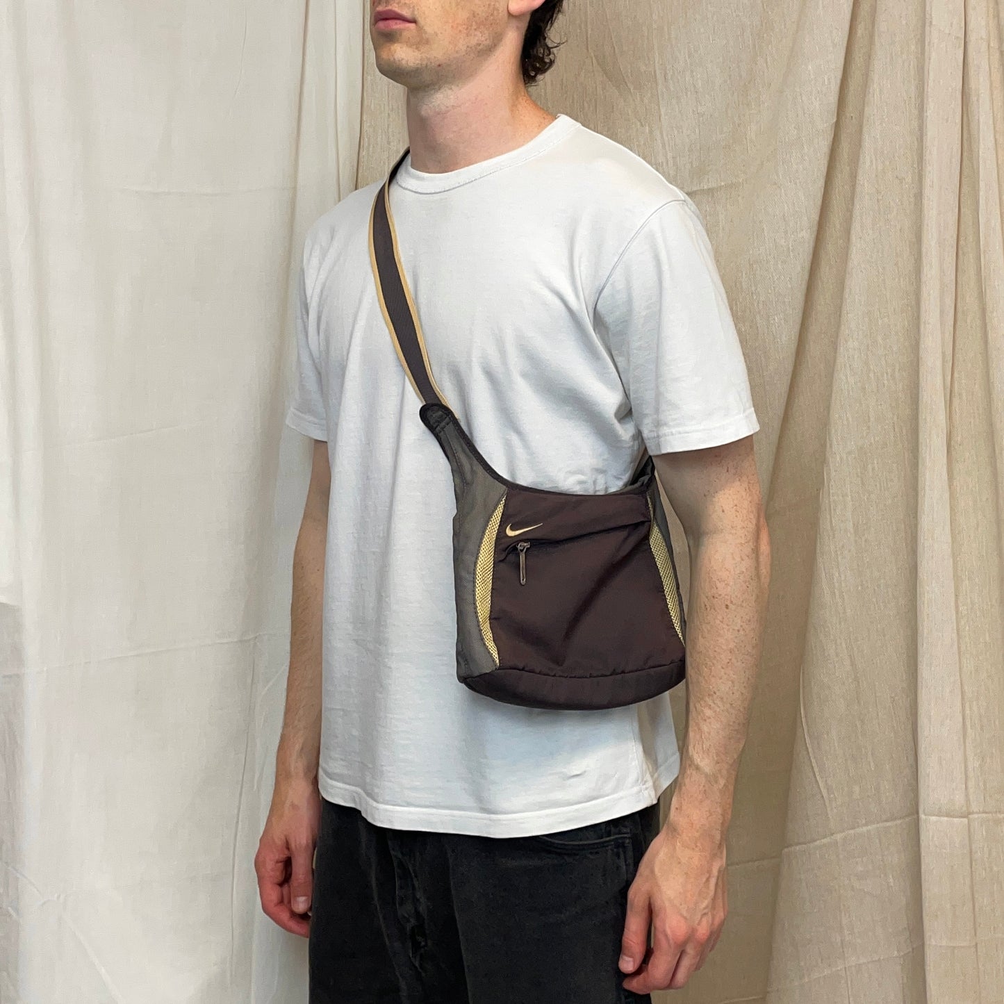 Nike Brown 00s Technical Mesh Side Bag