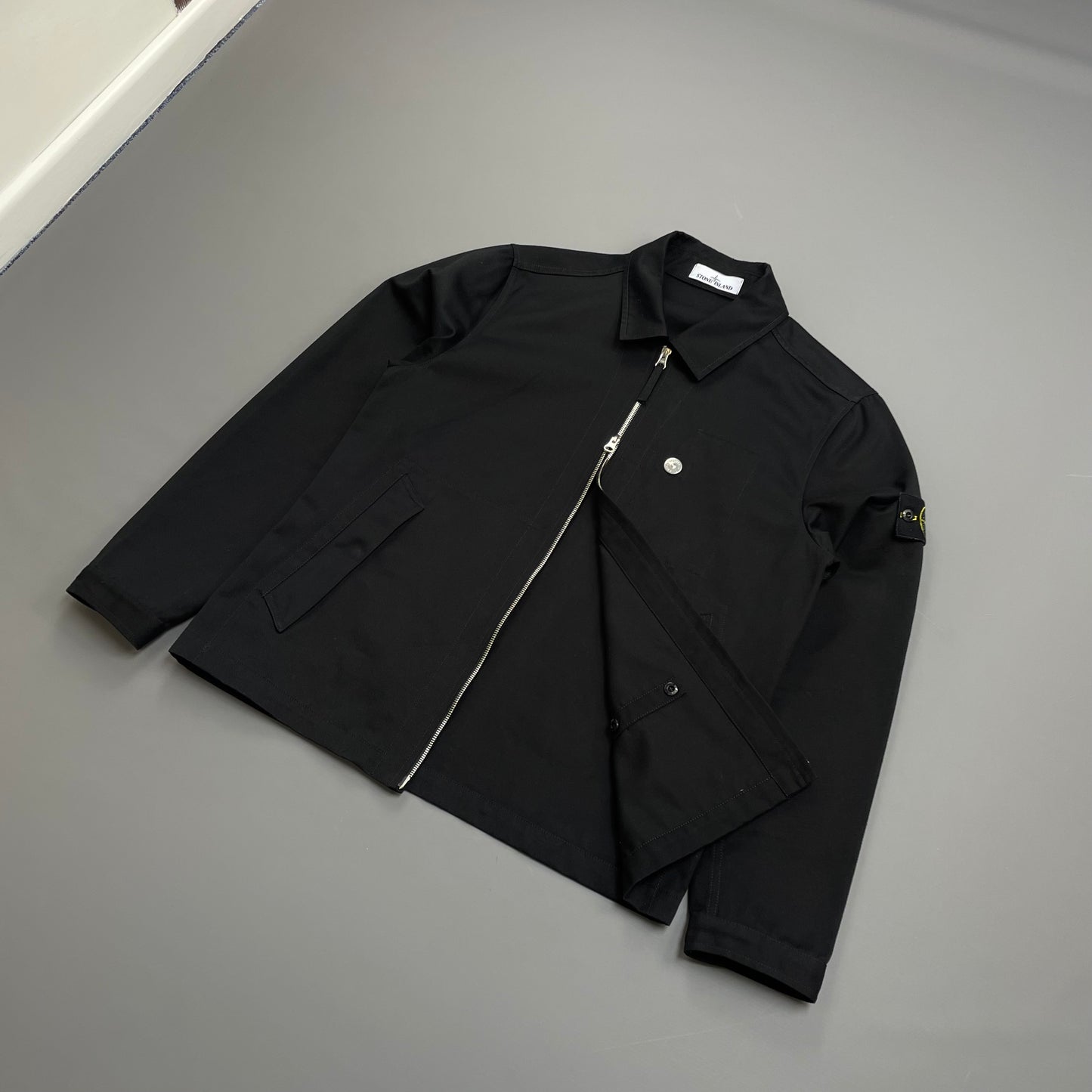 Stone Island Black SS22 Workwear R-Garbadine 3/1 Zip-Through Jacket