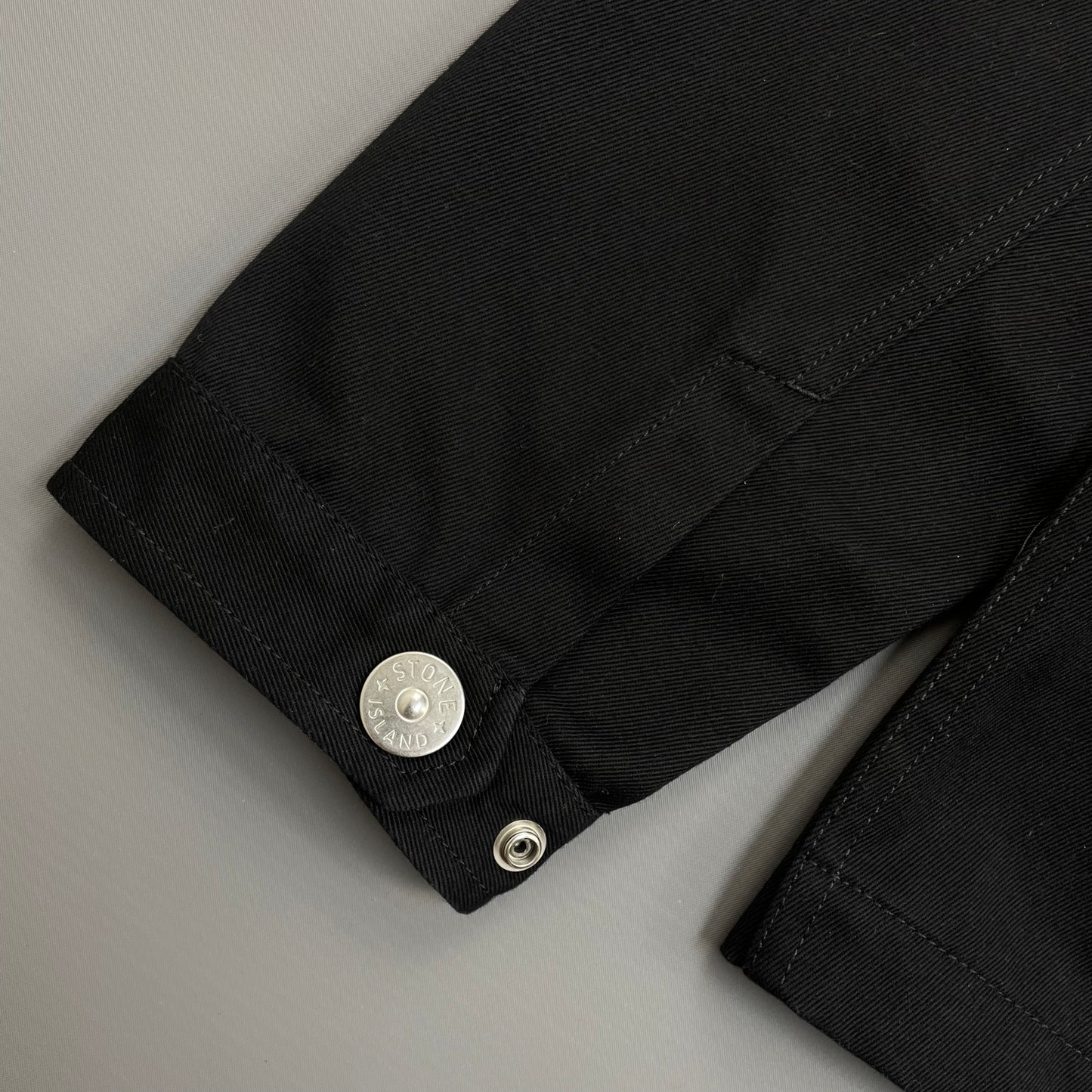 Stone Island Black SS22 Workwear R-Garbadine 3/1 Zip-Through Jacket