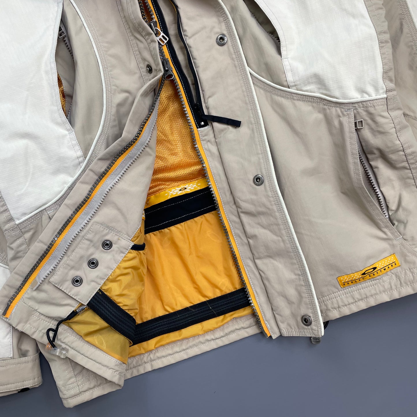 Oakley Software Beige & Cream 00s Multi-Pocket Technical Ski Jacket