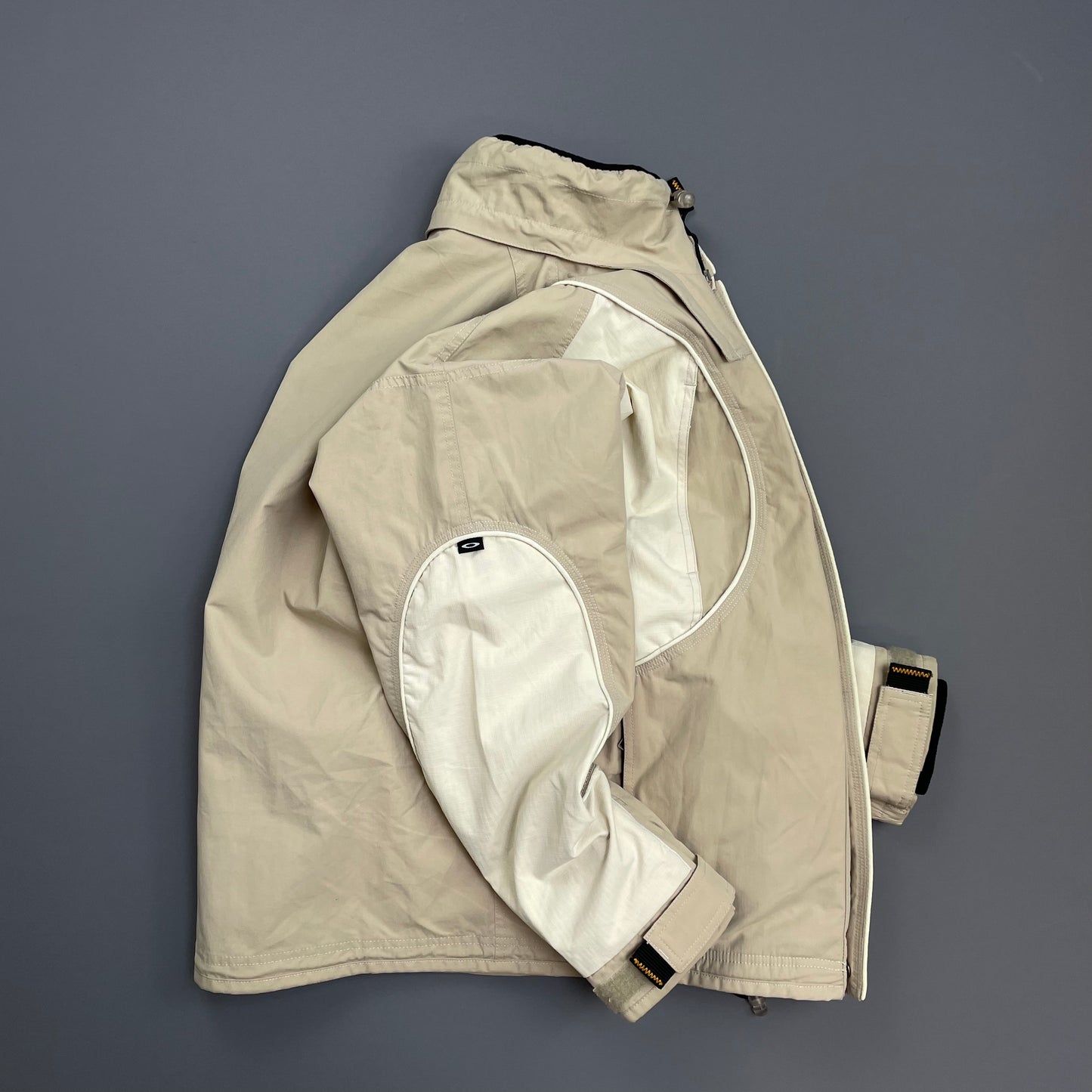 Oakley Software Beige & Cream 00s Multi-Pocket Technical Ski Jacket