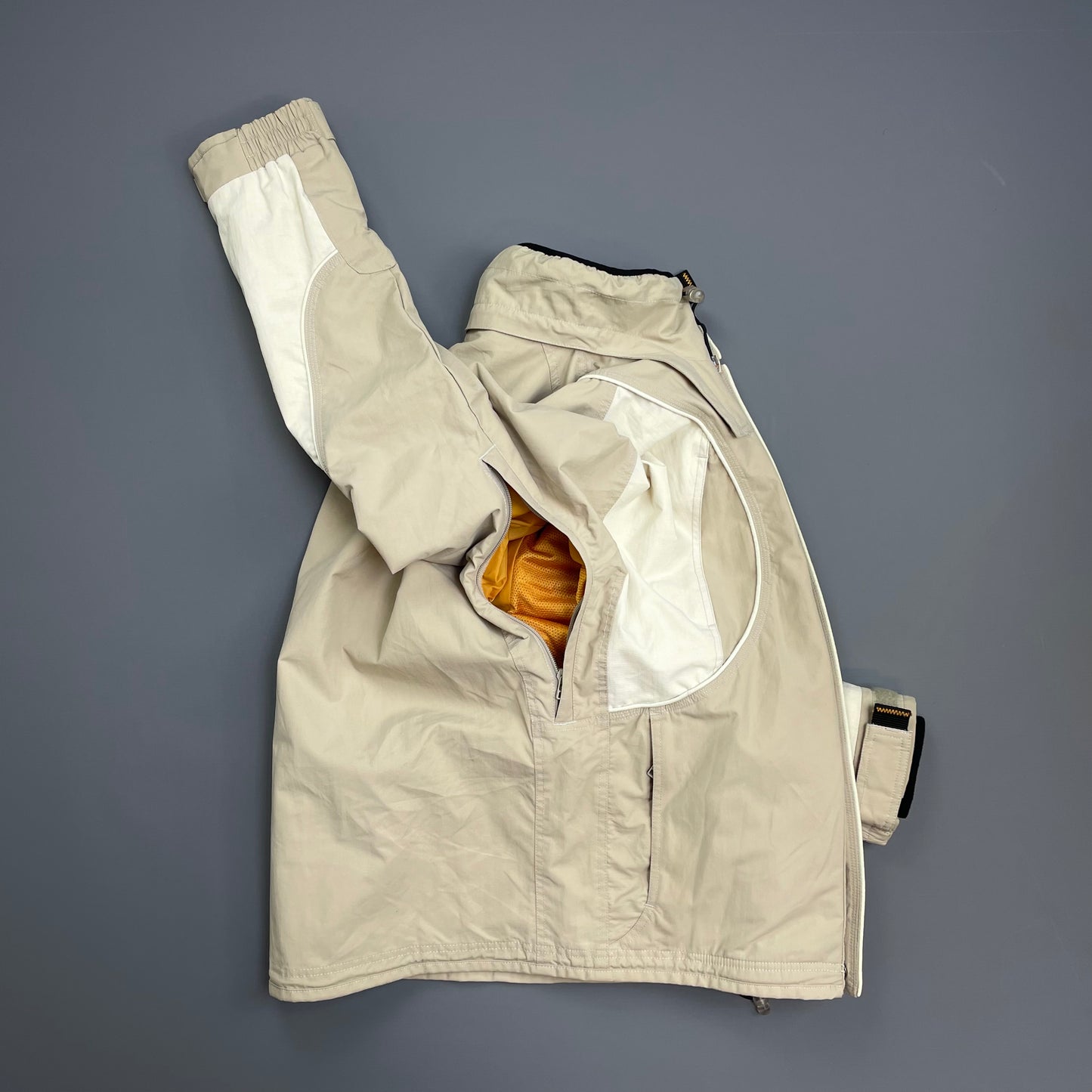 Oakley Software Beige & Cream 00s Multi-Pocket Technical Ski Jacket