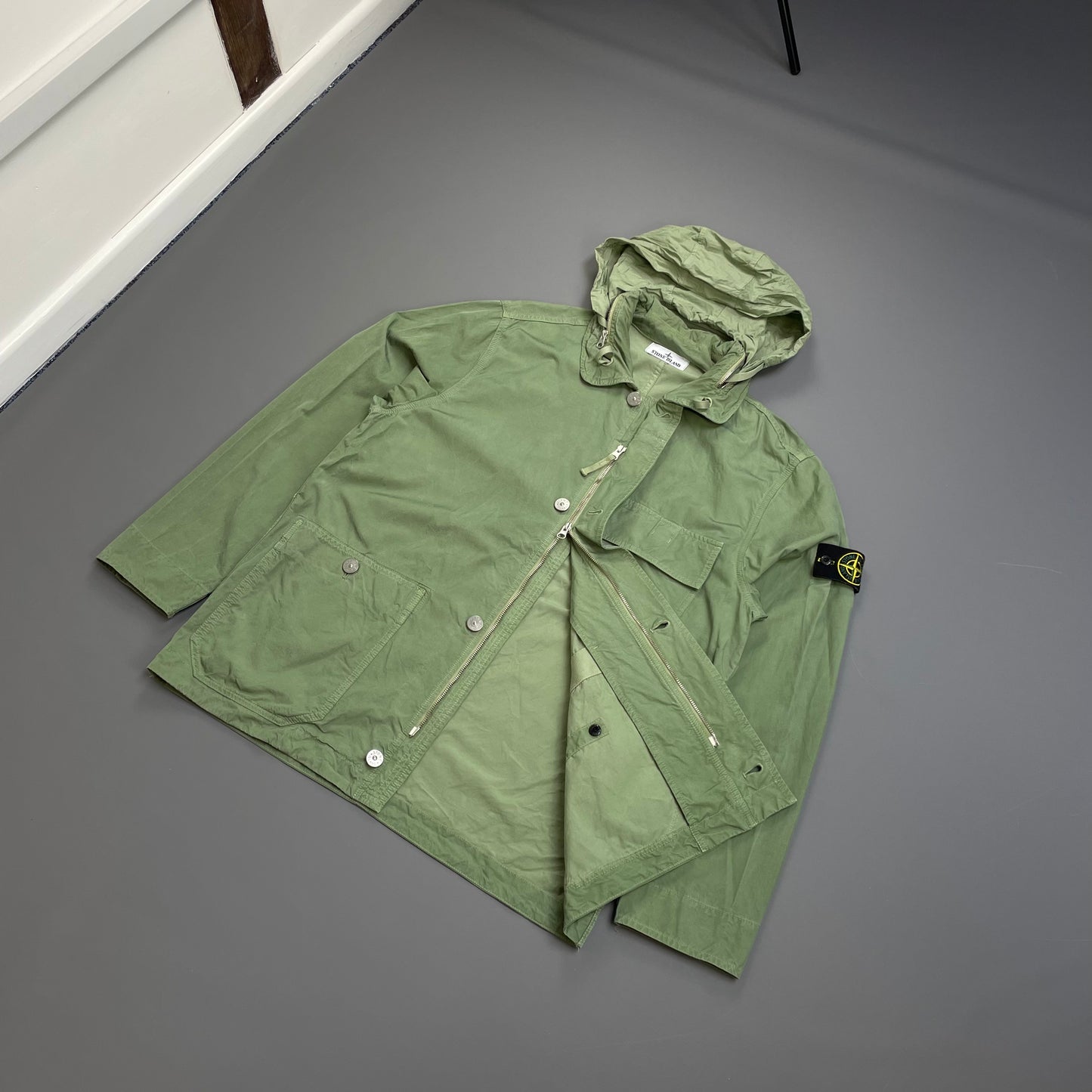 Stone Island Green SS23 Lightweight Cupro Cotton Twill-TC Concealed Hood Chore Jacket