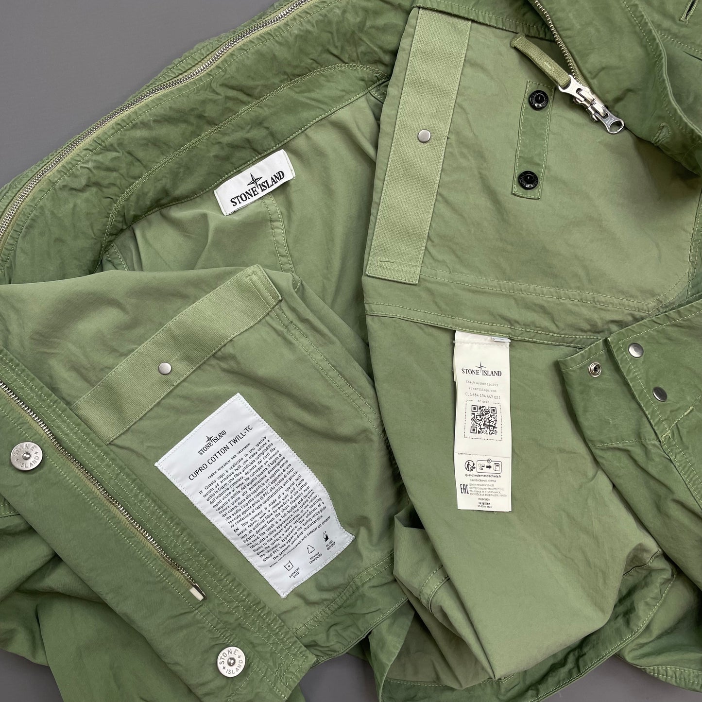 Stone Island Green SS23 Lightweight Cupro Cotton Twill-TC Concealed Hood Chore Jacket